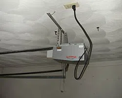 State Garage Doors Cherry Valley, MA 508-622-5076 - gar-opener-01